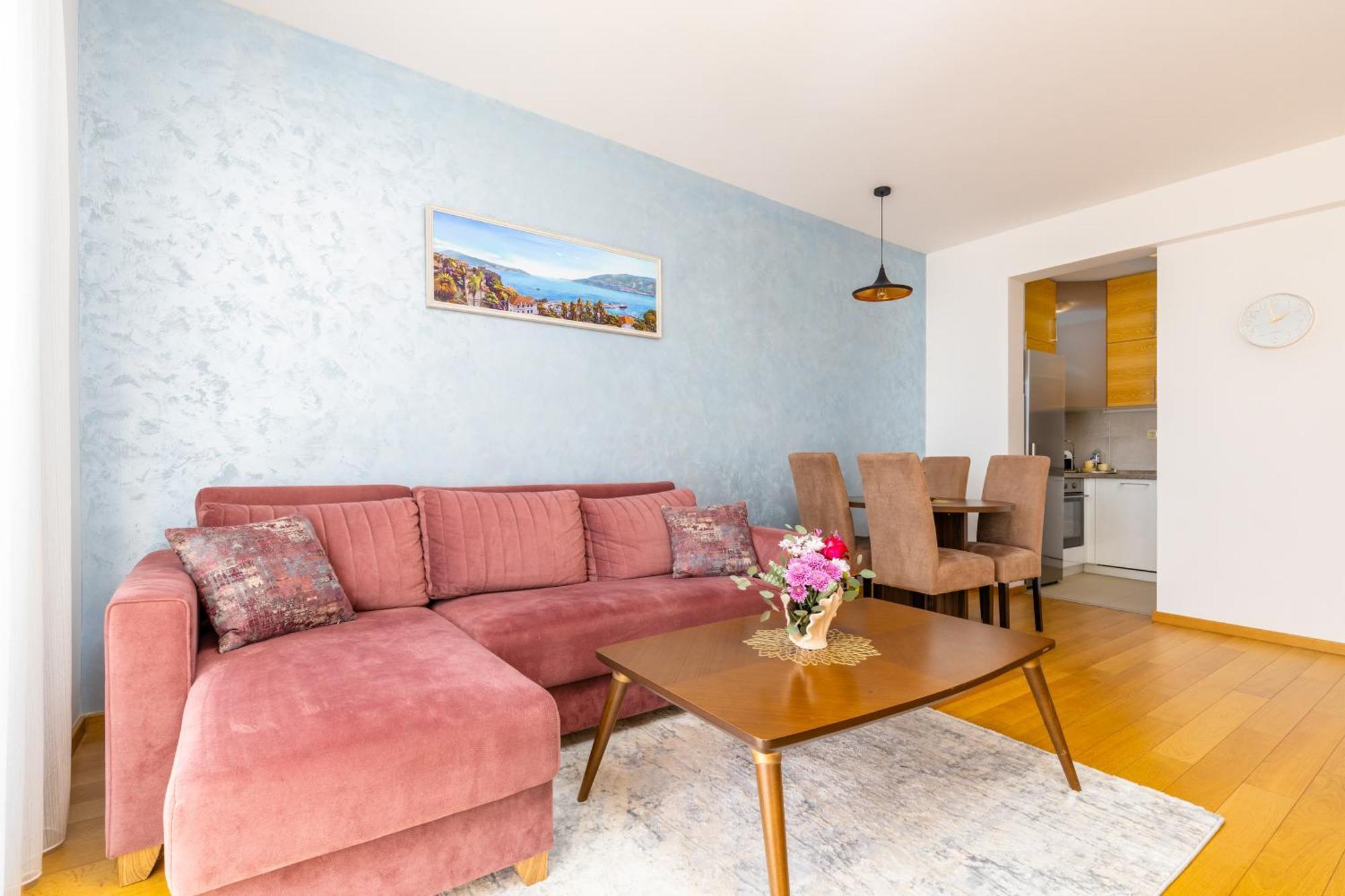 Apart Hotel M S Katunjanin Херцег Нови Екстериор снимка