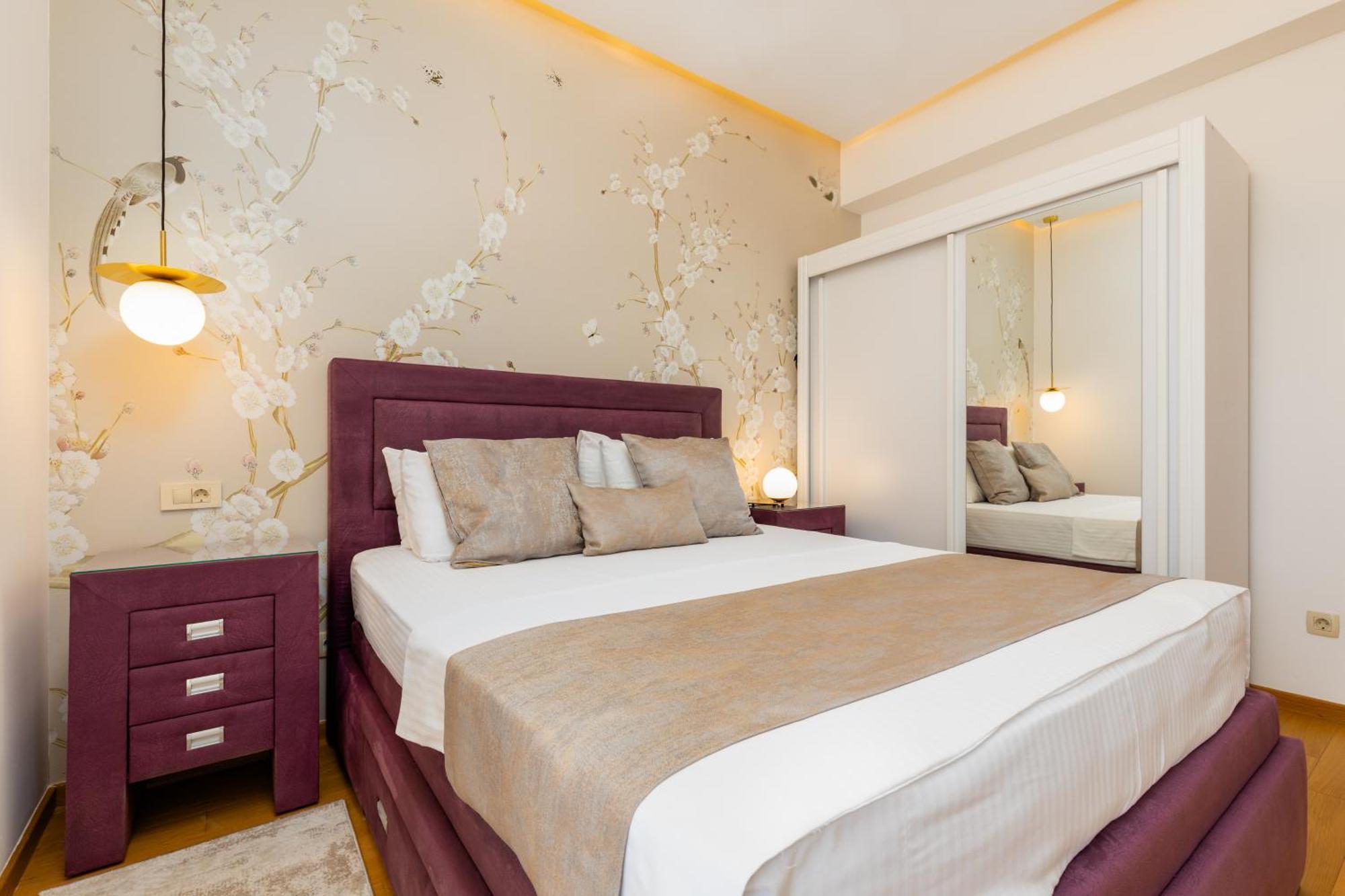 Apart Hotel M S Katunjanin Херцег Нови Екстериор снимка