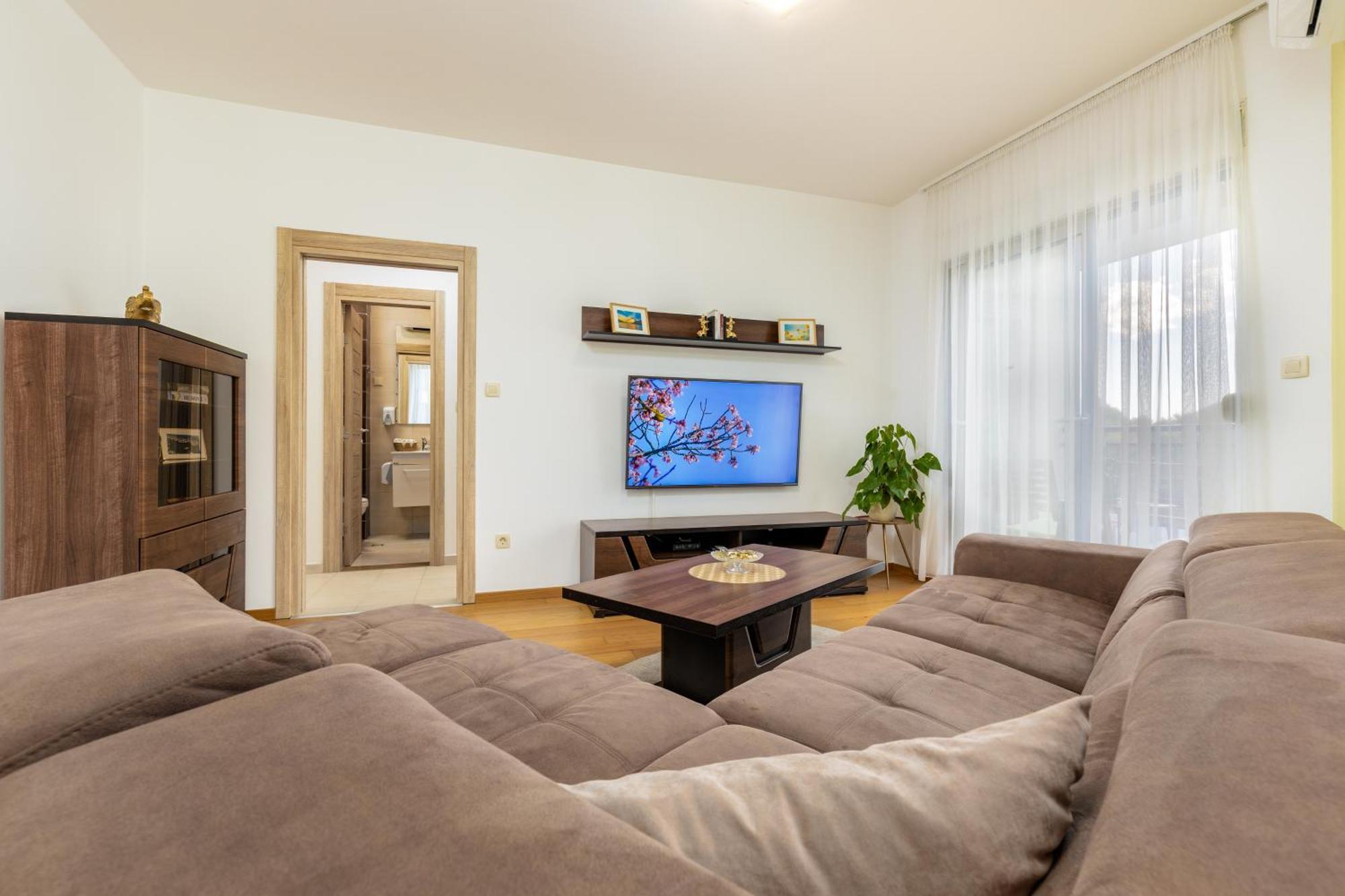 Apart Hotel M S Katunjanin Херцег Нови Екстериор снимка