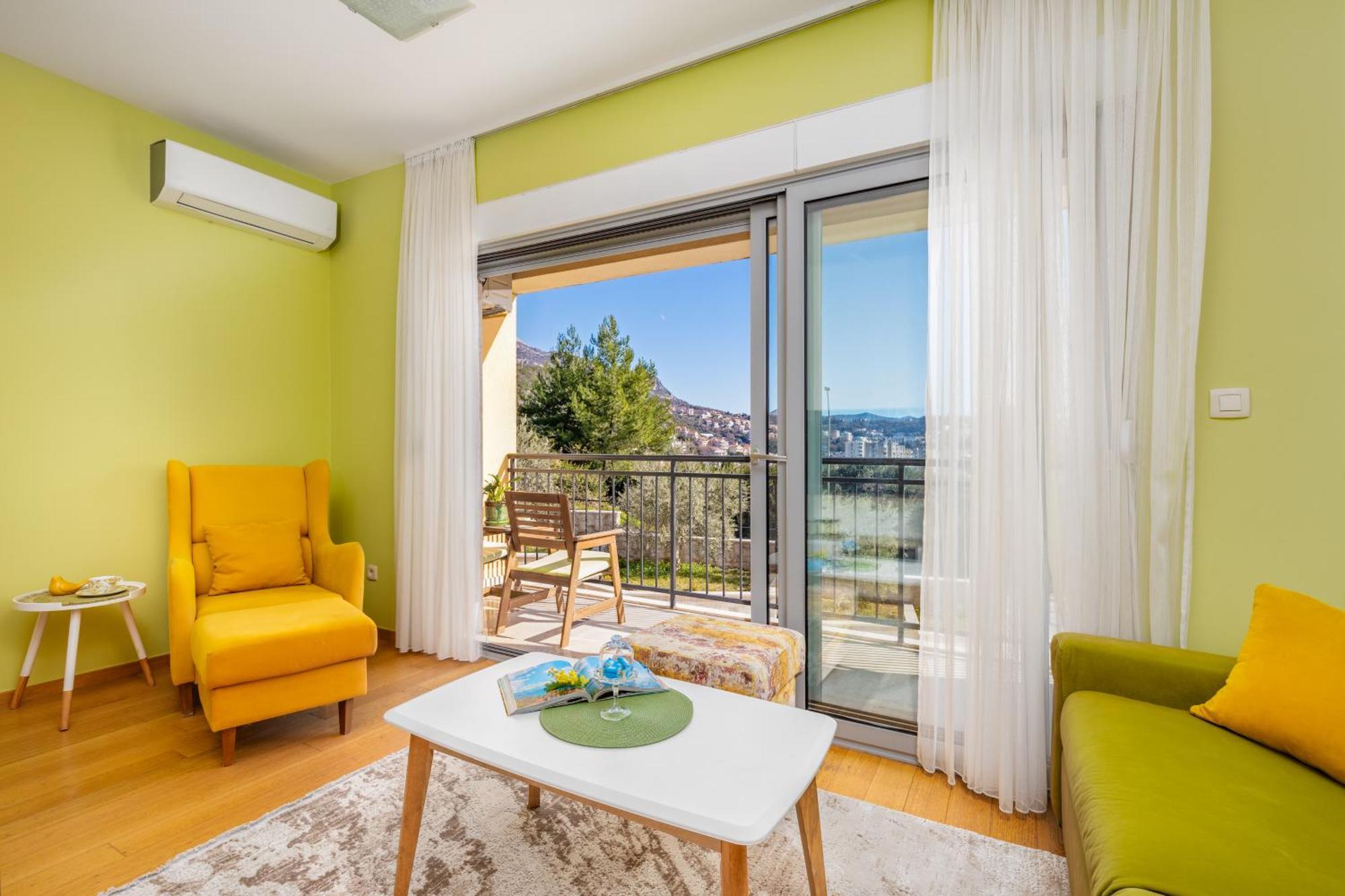 Apart Hotel M S Katunjanin Херцег Нови Екстериор снимка